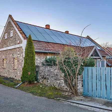 Konukevi Kali Kert Vendeghaz