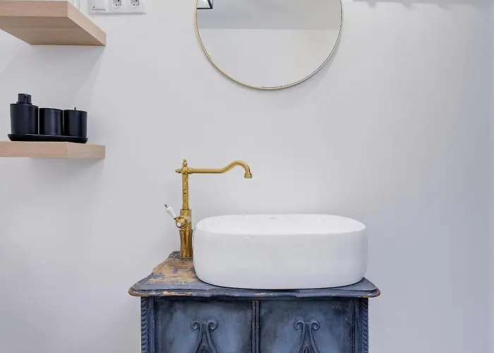 Kali Kert Vendeghaz Konukevi *