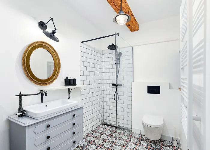 Kali Kert Vendeghaz *