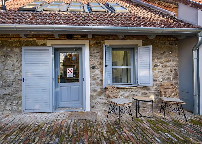 Kali Kert Vendeghaz * Szentbekkalla