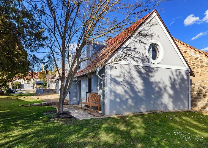 Kali Kert Vendeghaz Konukevi